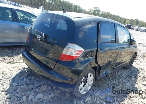 2010 Honda Fit из США, поврежденный, VIN JHMGE8H25AC015581
